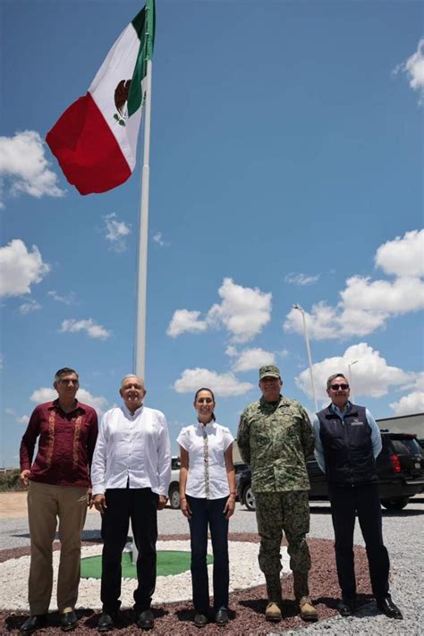 Claudia Sheinbaum Recorre Junto Al Presidente Andres Manuel L Pez