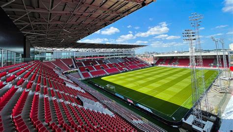 Belgia Opóźnione otwarcie w Antwerpii rzutem na taśmę Stadiony net