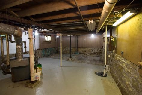 7 Places In Your Home To Inspect For Water Damage | Incredible Restorations