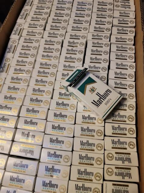 Marlboro Menthol Gold Pack