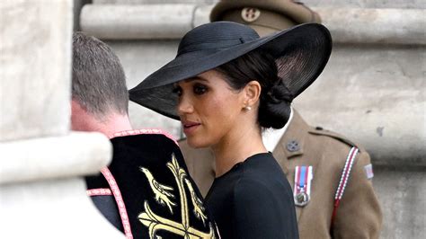 Meghan Markle Se Une A Los Miembros De La Realeza En El Funeral De La