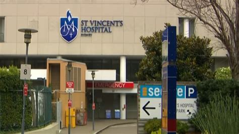 Sydney hospital sends 400 false negative COVID results | Sky News Australia