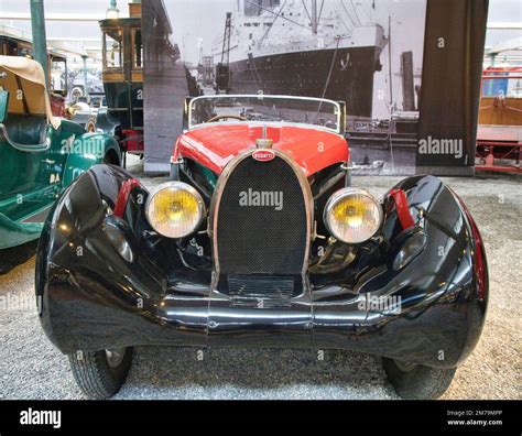 1935 Bugatti Roadster Type 55 at the Musée National de l'Automobile ...