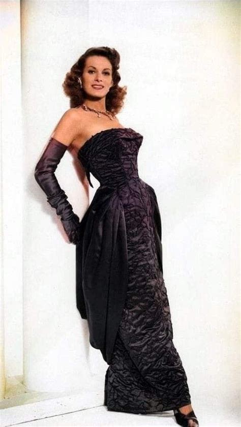 Pin By Fredrick Burns On Maureen O Hara Fashion Style Formal