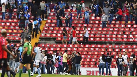 Suspenden Partido Querétaro Vs Atlas Por Múltiples Actos De Violencia