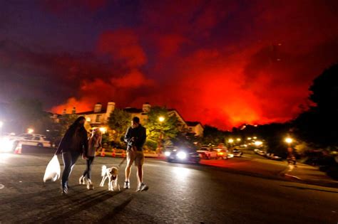 Crews Battle Los Angeles Wildfire That Forced Evacuations