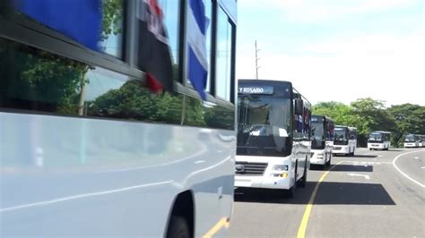 Familias De Chinandega Dan La Bienvenida A Nuevas Unidades De Buses