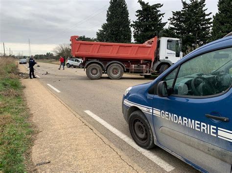 En Direct Arles Accident Entre Un Poids Lourd Et Une Voiture Sur La