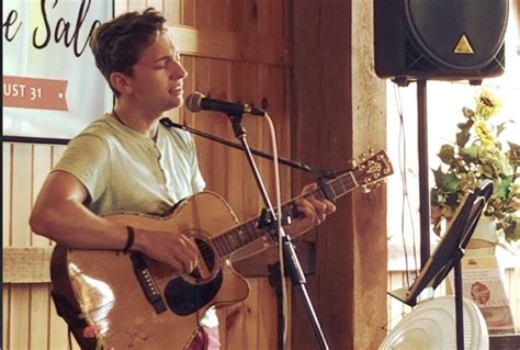 Musician Luke Andrews Lone Oak Brewery