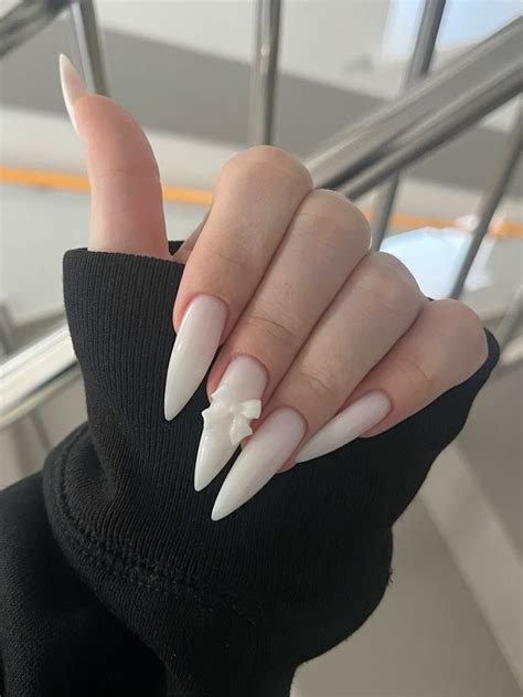 маникюр стилет дизайн | Long nails, Indian nails, Short acrylic nails ...