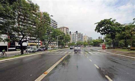 Bairro Capucho Muro De Terreno Desaba Ap S Fortes Chuvas Em Aracaju