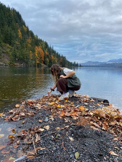 Granola Girl Aesthetic Granola Girl Outdoorsy Granola Girl Aesthetic