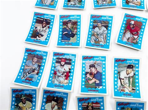 A 91 VINTAGE LOT OF 59 KELLOGG S 3 D SUPER STARS BASEBALL CARDS 1982