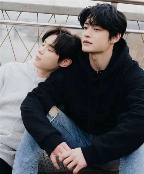 KissAble Lips The Actors Kissable Lips Kissable Cute Gay Couples