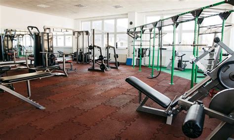 Comparing Foam vs Rubber Gym Flooring: Your Ultimate Guide