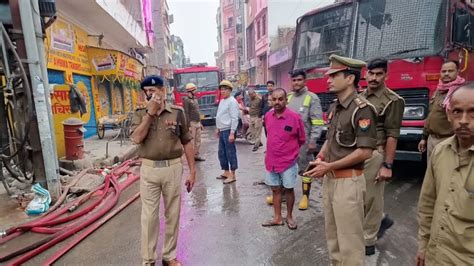 दिवाली की रात टेंट हाउस के गोदाम में लगी भीषण आग लाखों का सामान जलकर