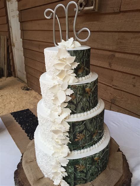 His And Hers Camo And Traditional Wedding Cake Traditional Wedding Cakes Camo Wedding Cakes