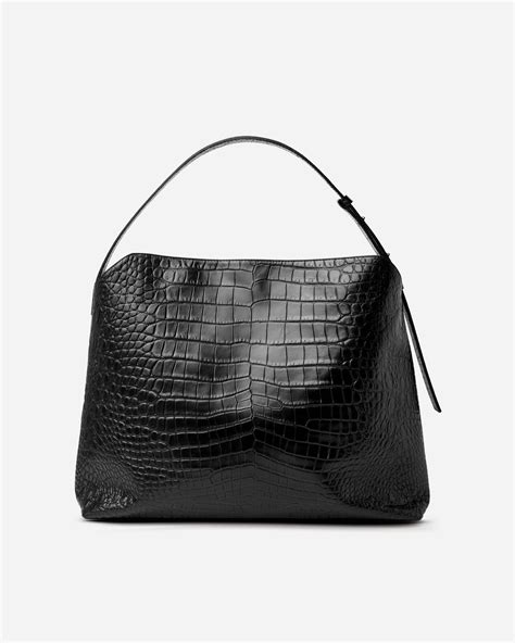 Шопперы из натуральной кожи | THE