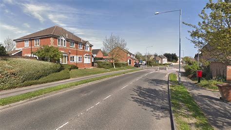 Man Arrested After Two Police Officers Hit By Car In Essex Lbc