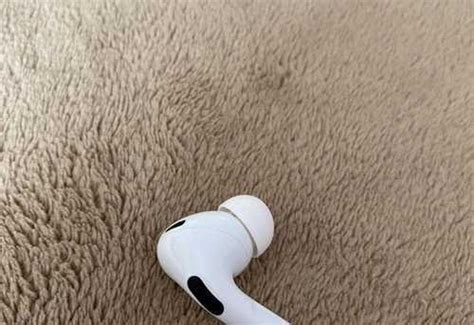 Правый наушник Airpods Pro 2 | Festima.Ru - Мониторинг объявлений