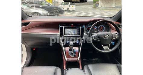 Toyota Harrier With Sunroof In Nairobi Pigiame