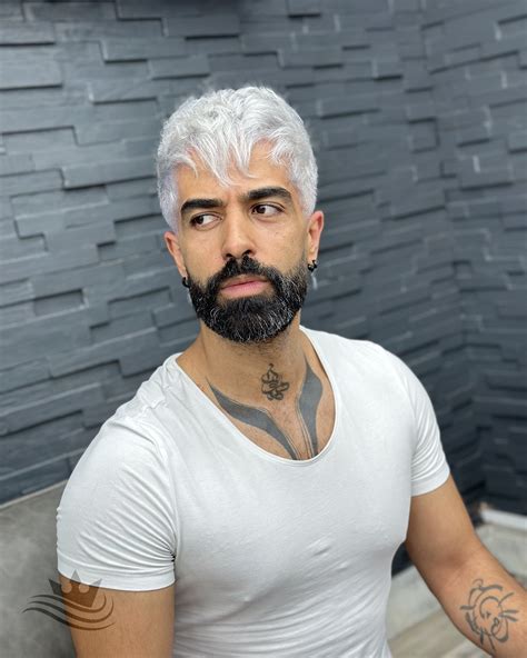 Barbers say bleach blonde hair men are the most difficult clients 30