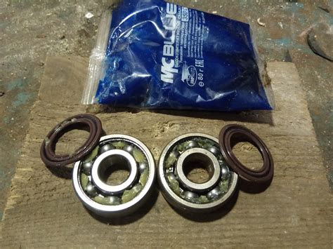 Motorcycle Wheel Bearing Replacement09 R4NAFR4NAF