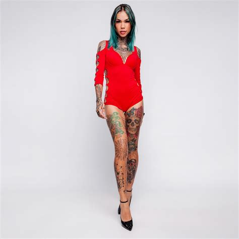 Macacão Sensual Sexy em Suplex Poliamida Curto Manga Três Quartos e Argolas Vermelho Sex