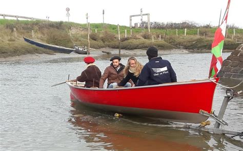 Mesquer Mise Leau Dhiver De Quatre Bateaux Saint Nazaire