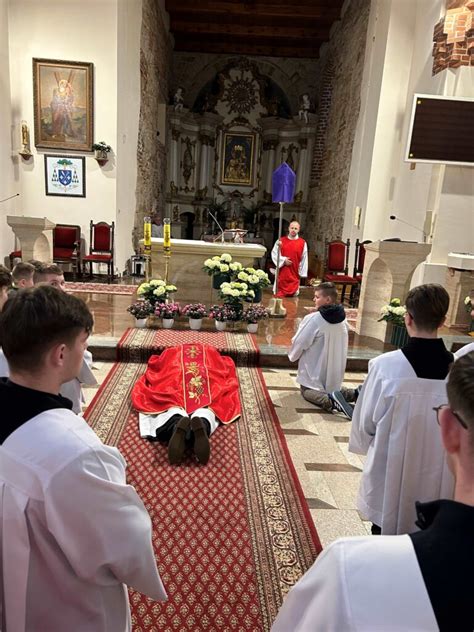 Liturgia Wielkiego Piątku parafiakoscielec