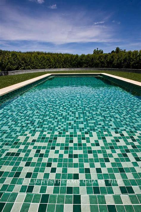 All Glass Tile Pool In A Custom Mix Of Lightstreams Renaissance