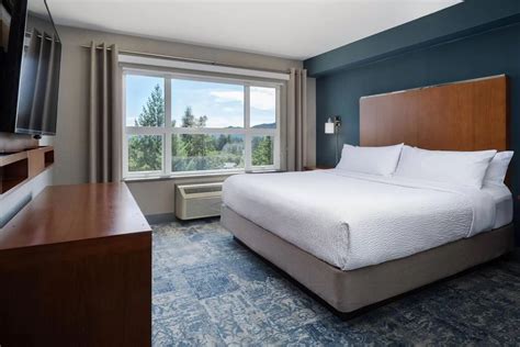 Four Points by Sheraton Victoria Gateway, British Columbia, Canada ...