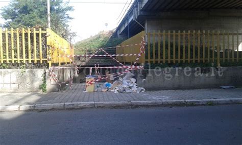 POZZUOLI Monterusciello Troppi Rifiuti Chiuso Il Sottopasso Della