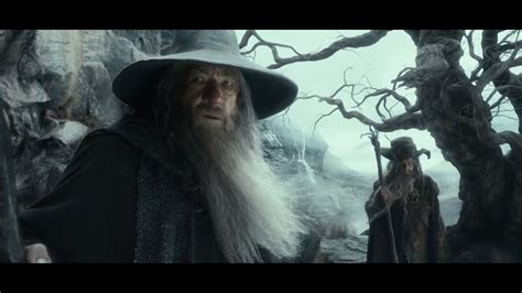 Gandalf Y Radagast Visitan Las Tumbas De Los Nueve Nazg L El Hobbit