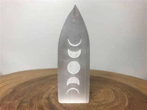 Moon Phase Selenite – Rockmystic