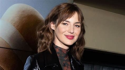 Louise Bourgoin Dessinatrice De La Po Sie Rotique Cest Bien En