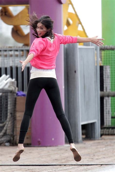 Hot Blog Post Adriana Lima Booty In Yoga Pants