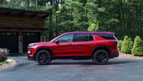 Chevrolet Traverse Debuts With Aggressive Truck Like Style