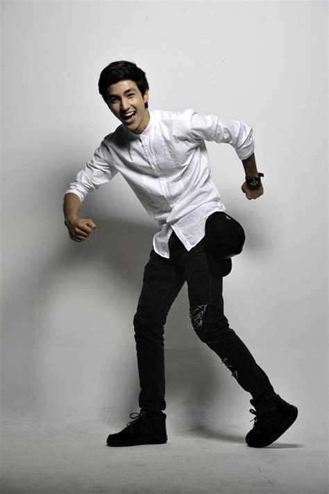 MAI HỒ tình tứ cùng hot boy phim lưỡng giới MAI HO