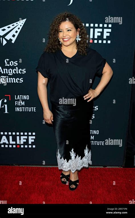 Justina Machado Bei Der Eröffnung Des 22 Los Angeles Latino