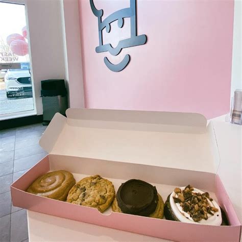 Crumbl Cookies Is Now Open At Easton Easton Town Center