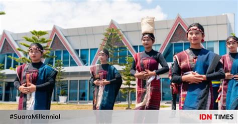 Injourney Dan Bri Tanam Pohon Di Pesisir Danau Toba