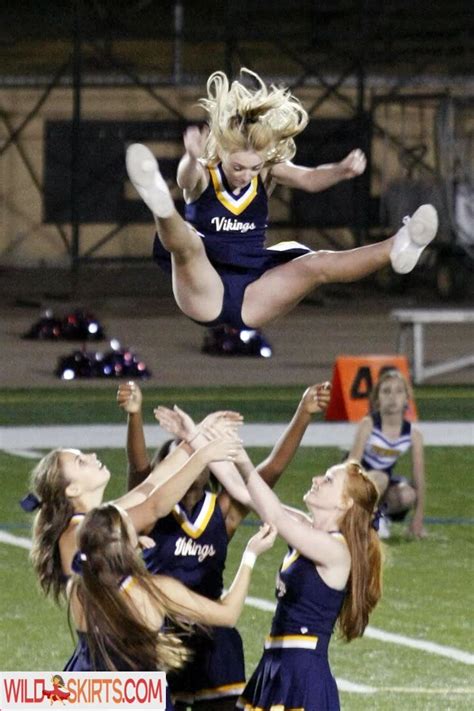 Elle Fanning Ellefanning Nude Instagram Leaked Photo 140