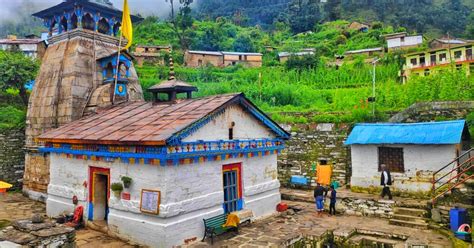 Triyuginarayan Temple - Uttarakhand Trips