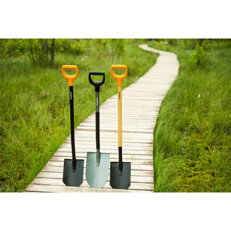 Фирменный магазин Fiskars. Садовый инструмент и кухонные принадлежности ...