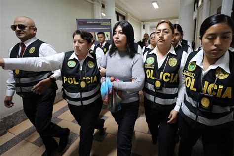 Bettsy Chavez Llega A Lima Para Ser Recluida En Un Penal Galería Fotográfica Agencia Peruana