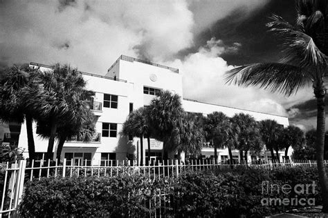 Old Administration Building Us Naval Station Base Nas Key West Florida ...