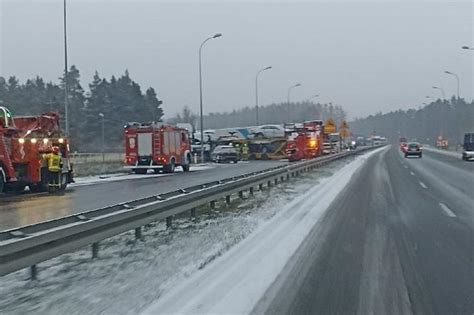 Atak zimy w Białymstoku Pierwszy śnieg i wysoki mróz poważnie