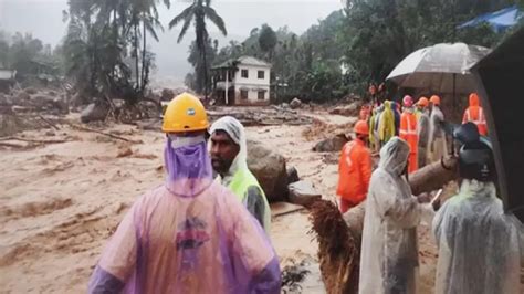 Indias Kerala Devastated By Massive Landslides Death Toll Rises To