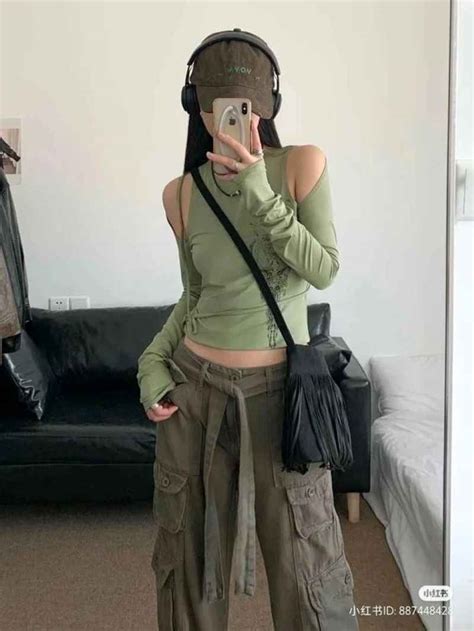 Thời trang Acubi style là gì? Lột xác cùng phong cách acubi